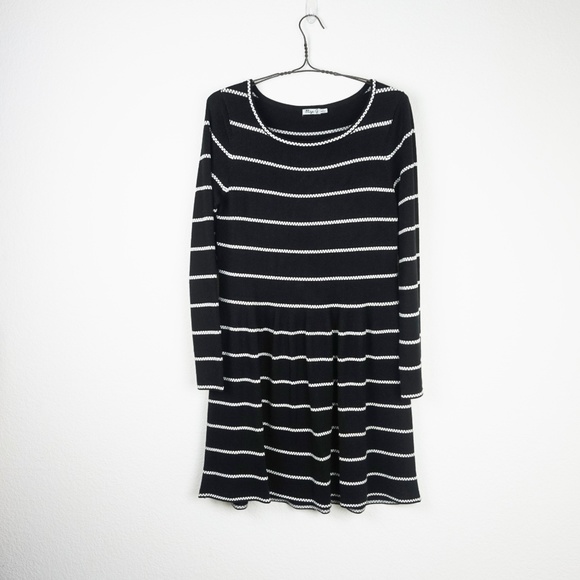 Eliza J Knit Fit & Flare long sleeve striped dress - Picture 2 of 8